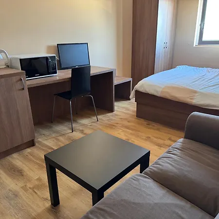 Aparthotel Airport Airport Shuttle And Parking